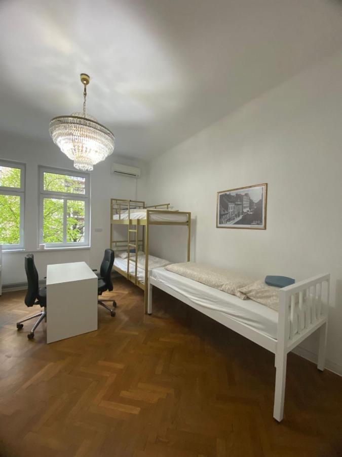 Rooms Miklosiceva Ljubljana Buitenkant foto