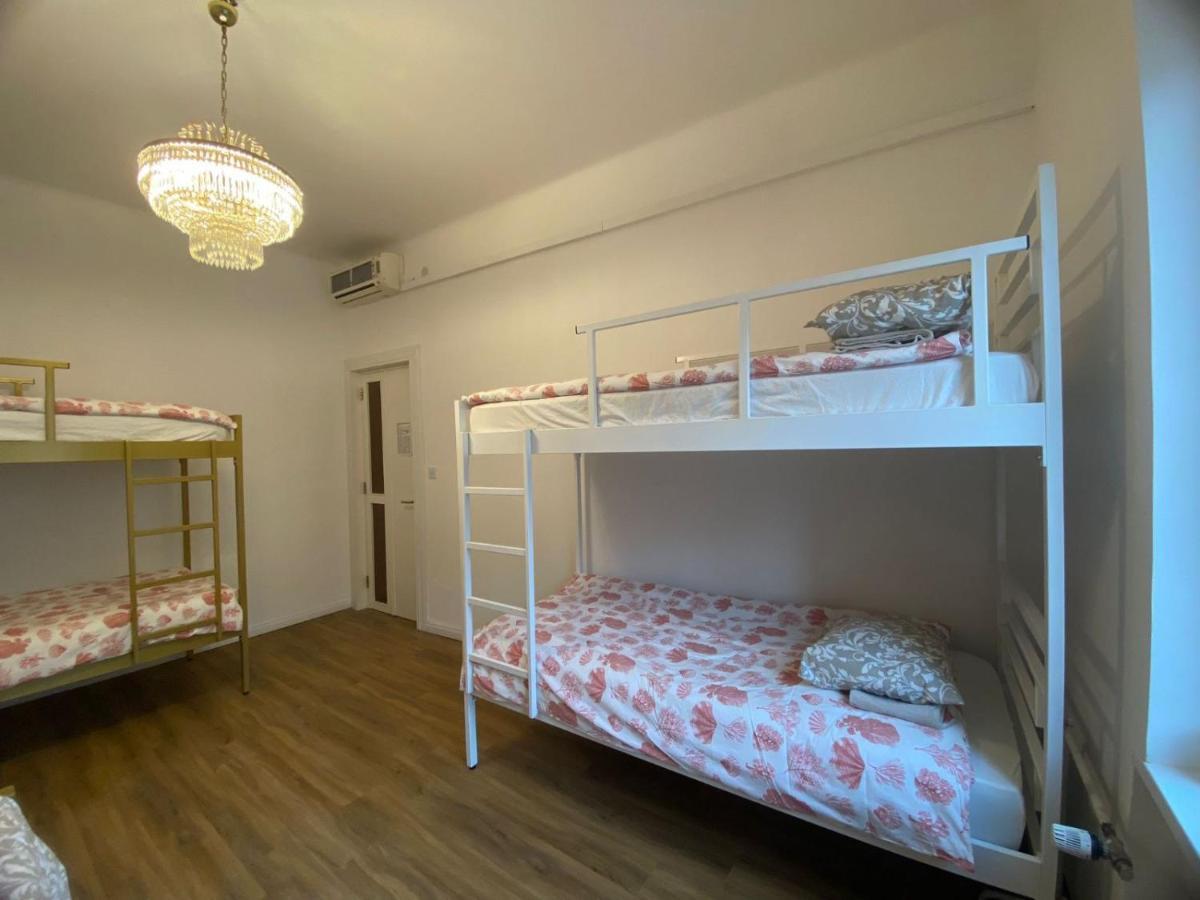 Rooms Miklosiceva Ljubljana Buitenkant foto