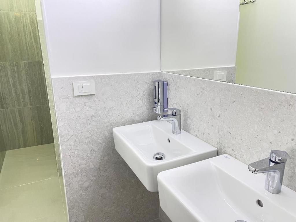 Rooms Miklosiceva Ljubljana Buitenkant foto