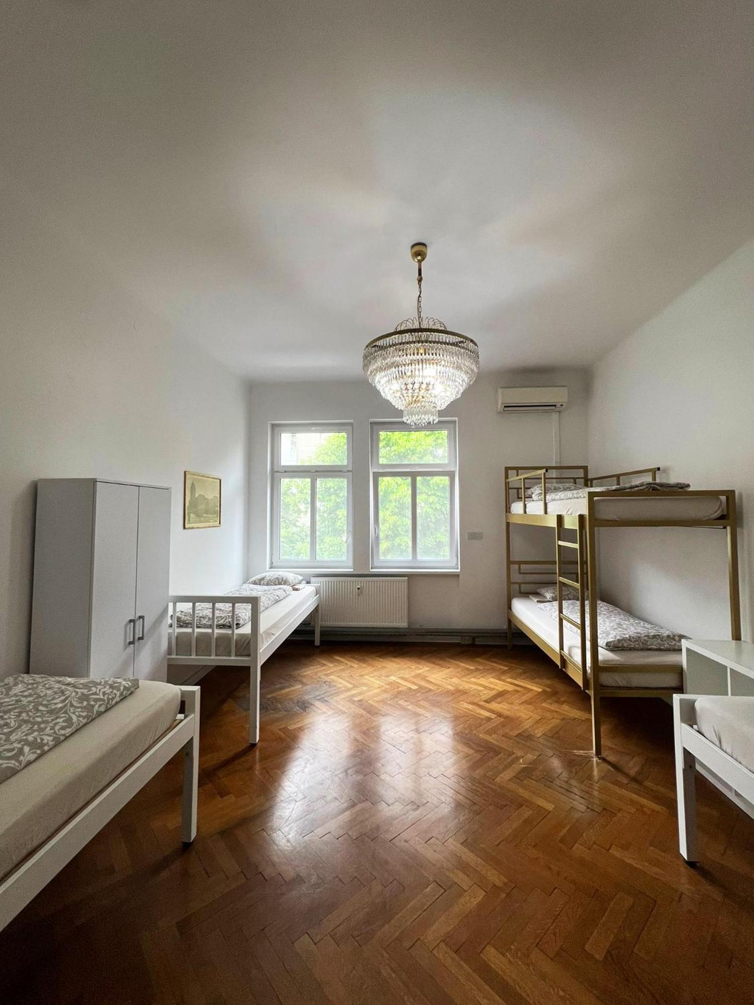 Rooms Miklosiceva Ljubljana Buitenkant foto
