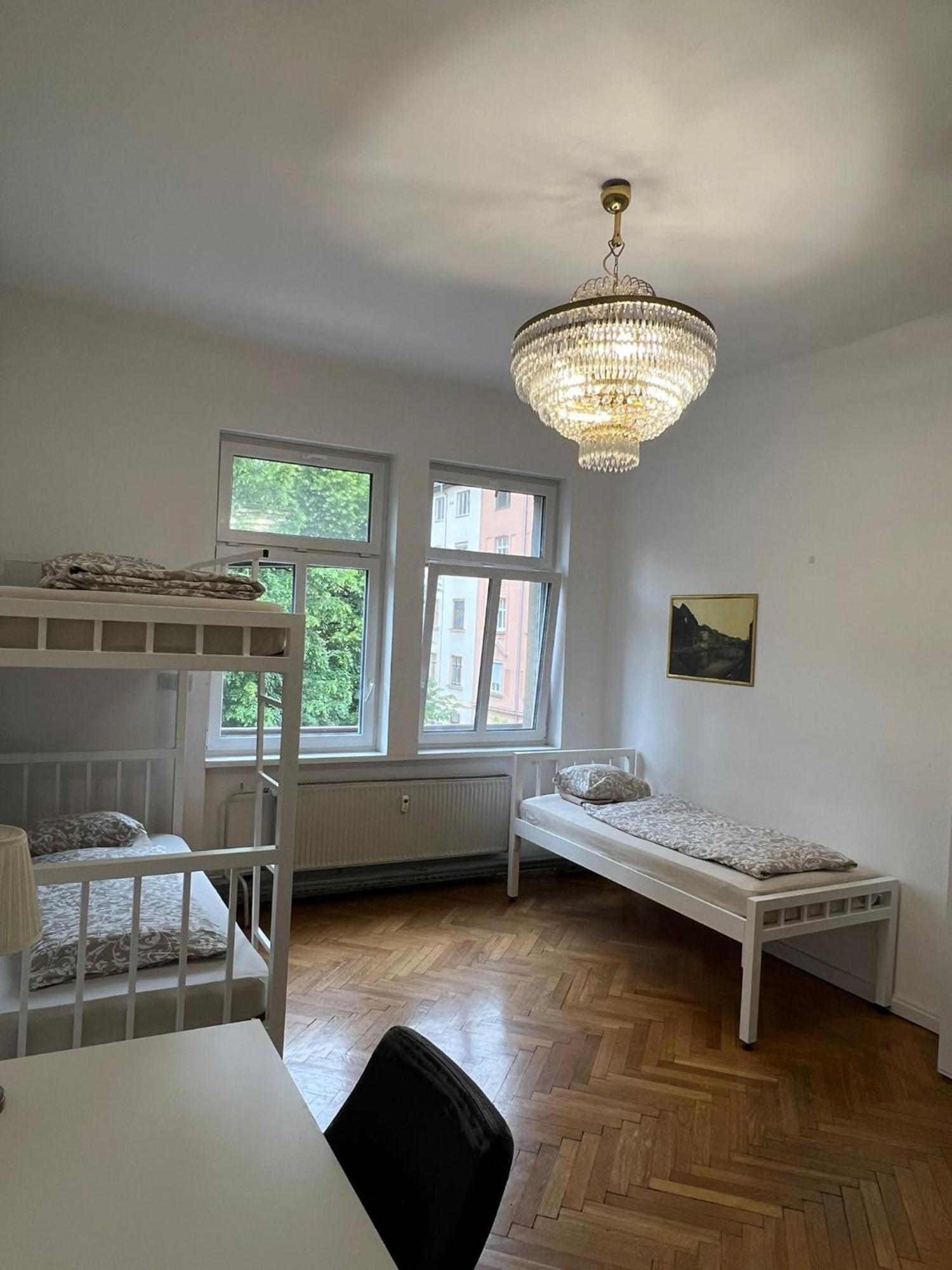 Rooms Miklosiceva Ljubljana Buitenkant foto